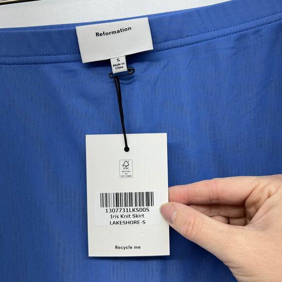 NEW $148 Reformation Blue Stretch Mesh Lined Midi Iris Knit Skirt Small - Picture 4 of 6
